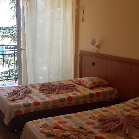 Dsk Hotel Kranevo Esterno foto